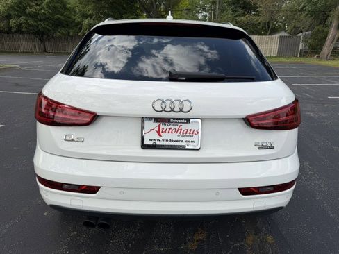 Used 2018 Audi Q3 2.0T Premium w/ Convenience Package AWD/4WD image 6