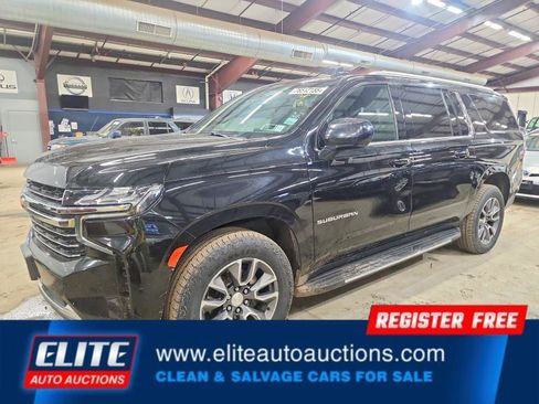 Used 2021 Chevrolet Suburban LT image 2
