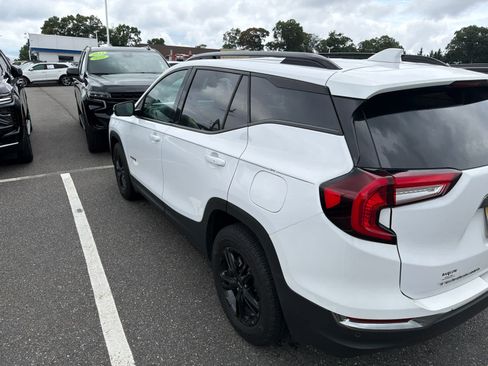 Certified 2024 GMC Terrain AT4 AWD/4WD image 4