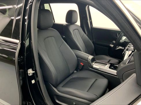 New 2026 Mercedes-Benz GLB 250 image 3