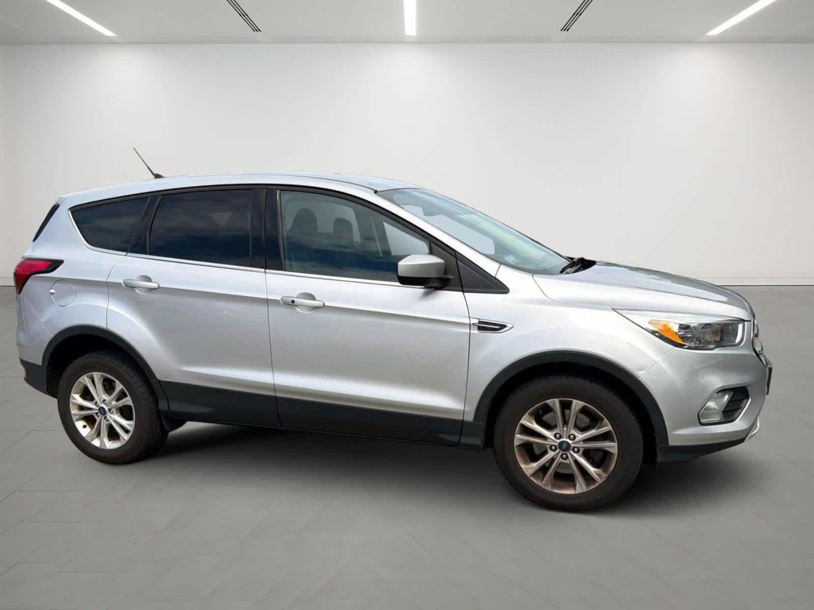 Used 2019 Ford Escape SE AWD/4WD image 6