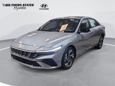 New 2025 Hyundai Elantra Sport image 1