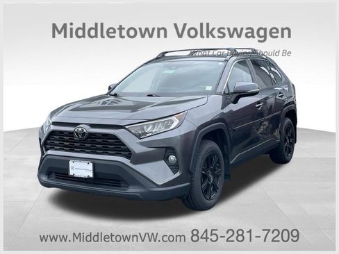 Used 2021 Toyota RAV4 XLE w/ Convenience Package AWD/4WD image 1