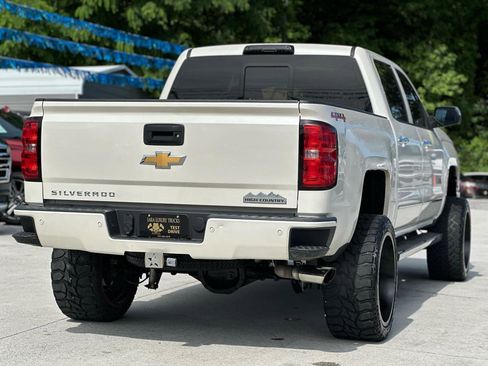 Used 2014 Chevrolet Silverado 1500 High Country w/ High Country Premium Package AWD/4WD image 7