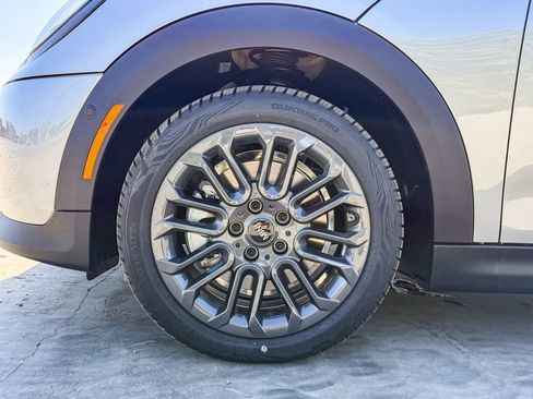 New 2026 MINI Cooper 2-Door Hardtop FWD image 13