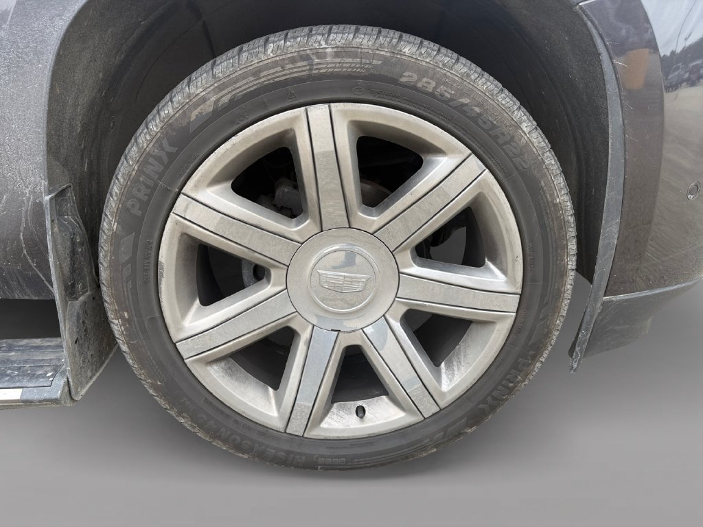 Used 2017 Cadillac Escalade ESV Premium Luxury AWD/4WD image 9