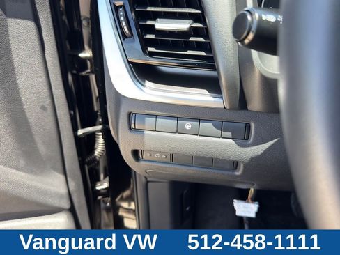 Used 2021 Nissan Rogue SV FWD image 22