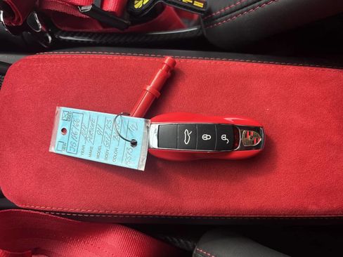 Used 2018 Porsche 911 GT2 RS image 25