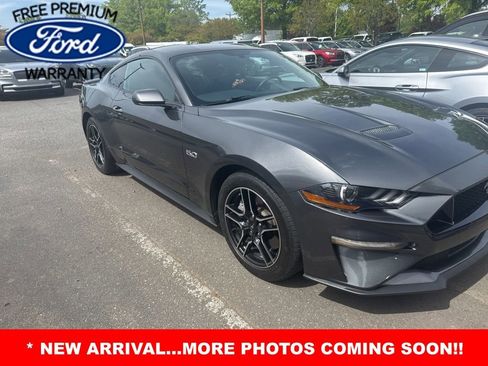 Used 2019 Ford Mustang GT RWD image 2