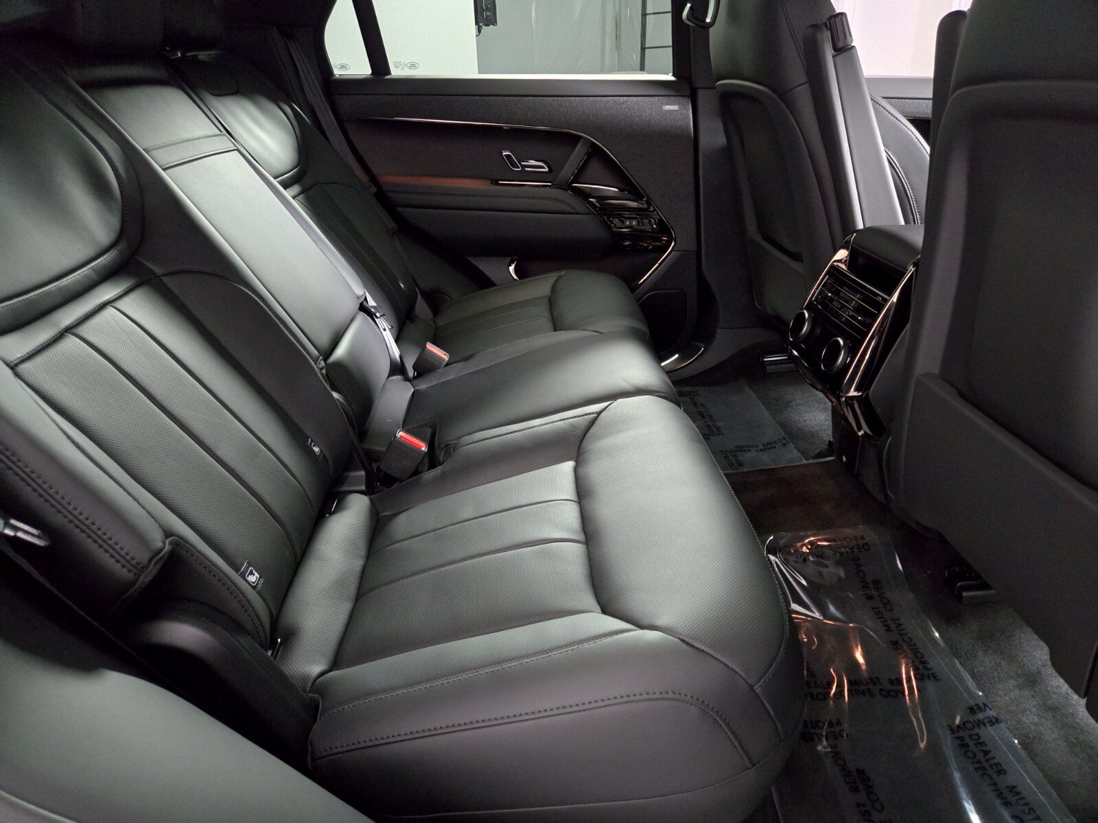 New 2027 Land Rover Range Rover Sport Dynamic SE AWD/4WD image 18