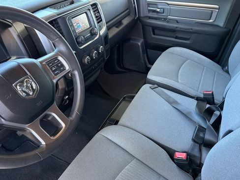 Used 2021 RAM 1500 Classic SLT RWD image 5
