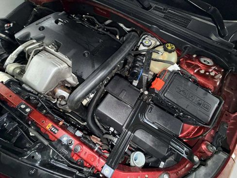 Used 2018 Chevrolet Malibu Premier w/ Premier Sun and Wheel Package image 14