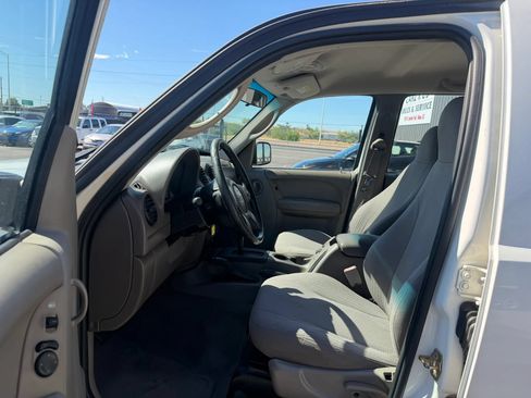 Used 2003 Jeep Liberty Sport AWD/4WD image 19