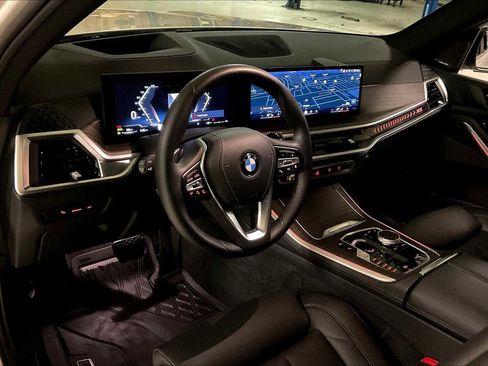 Used 2025 BMW X5 xDrive40i image 16