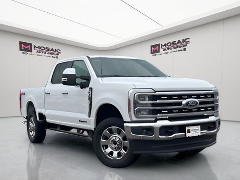 New 2026 Ford F350 Lariat w/ Lariat Premium Package image 2