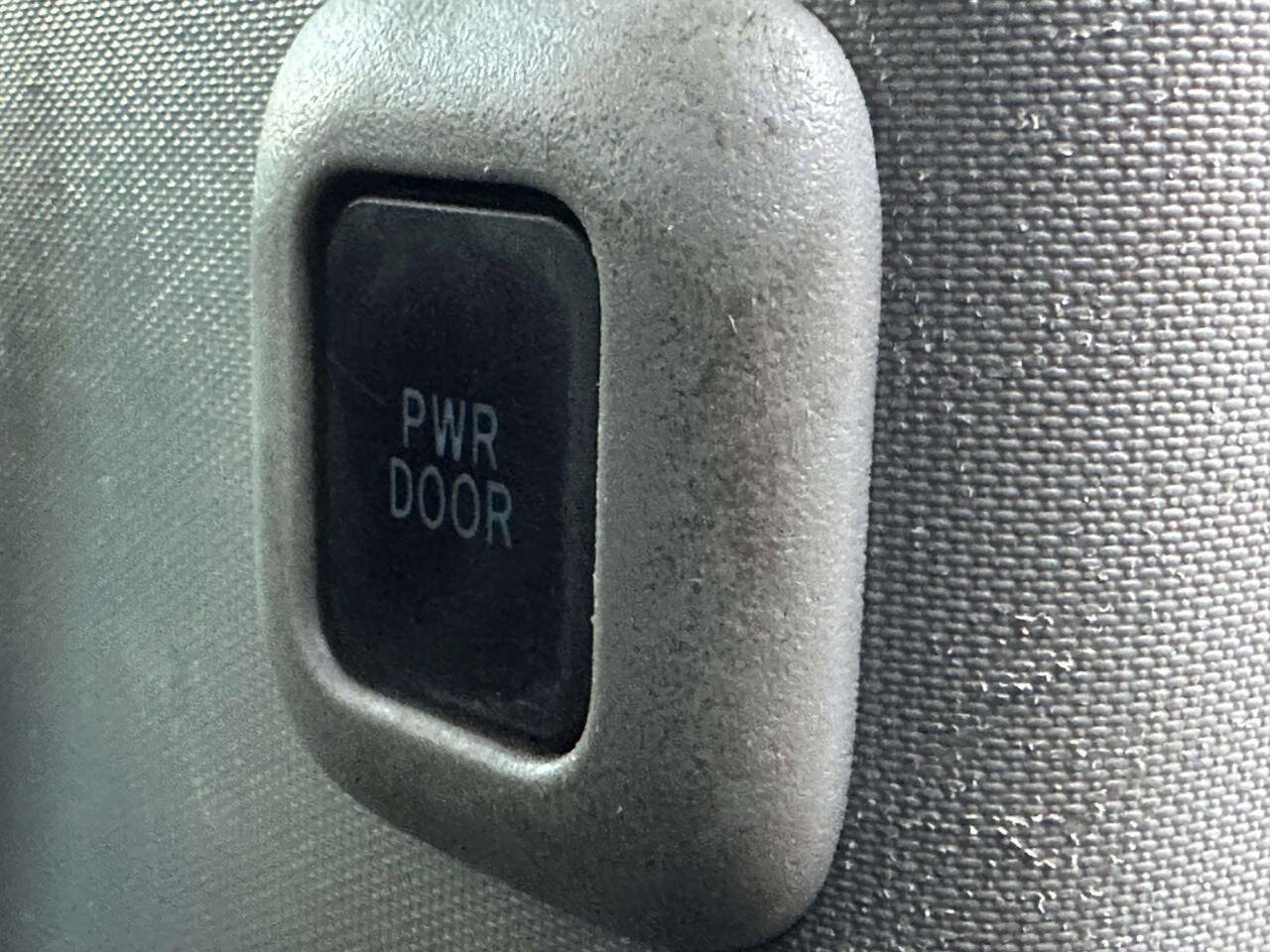 Used 2015 Toyota Sienna SE FWD image 24
