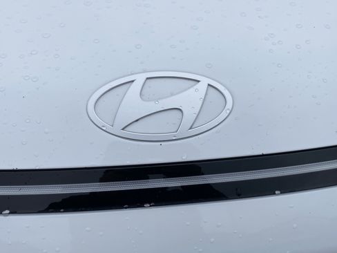 Used 2024 Hyundai Kona SEL image 25