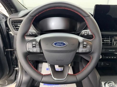 New 2026 Ford Escape ST-Line w/ Tech Pack #1 AWD/4WD image 15