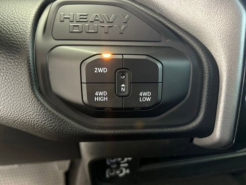 Used 2026 RAM 2500 Laramie AWD/4WD image 47