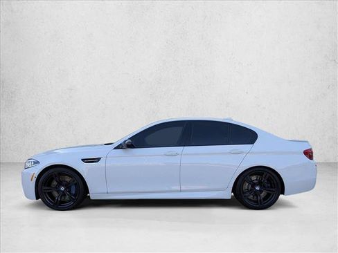 Used 2016 BMW M5 RWD image 8