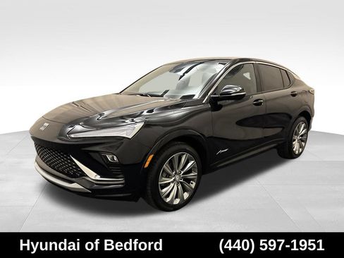 Used 2025 Buick Envista Avenir FWD image 1