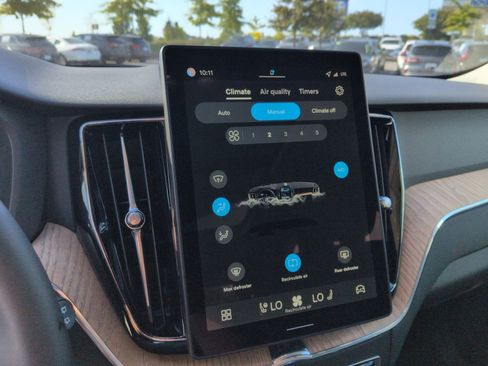 New 2026 Volvo XC60 B5 Plus w/ Protection Package Premier image 21