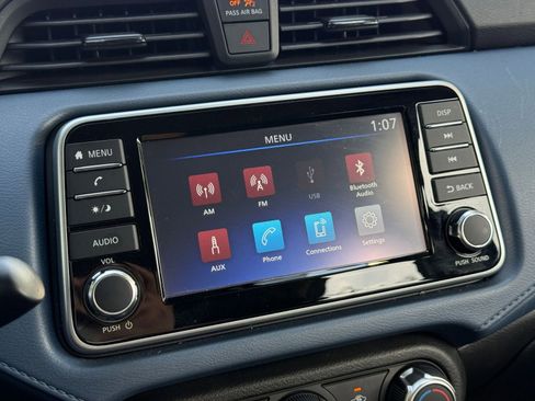 Used 2025 Nissan Versa SV FWD image 20