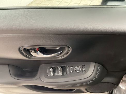 New 2026 Honda HR-V EX-L image 21