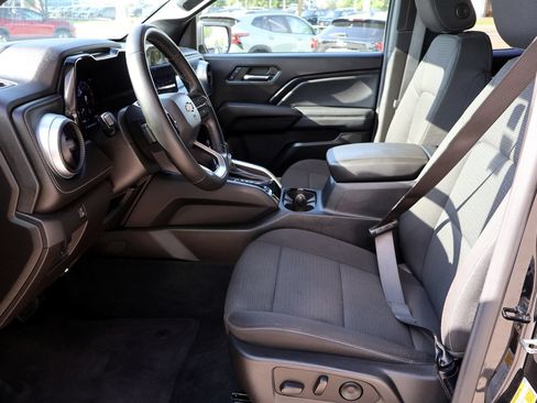 Used 2024 Chevrolet Colorado LT w/ LT Convenience Package II RWD image 18