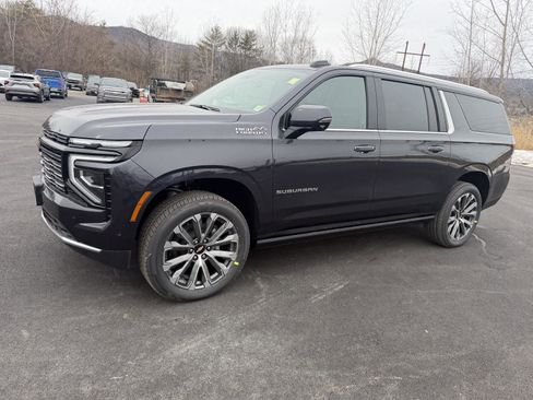New 2026 Chevrolet Suburban High Country image 2