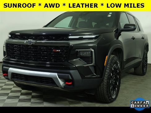 Used 2025 Chevrolet Traverse Z71 w/ Driver Confidence Package image 1