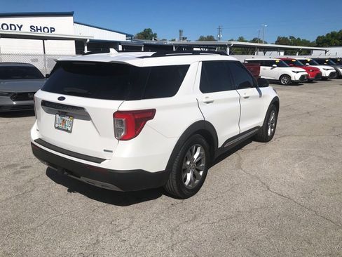 Used 2020 Ford Explorer XLT w/ Equipment Group 202A image 3