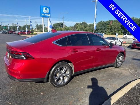 Used 2023 Honda Accord EX image 5