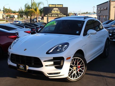 Used 2017 Porsche Macan Turbo AWD/4WD image 45