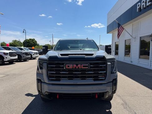Certified 2024 GMC Sierra 3500 AT4 AWD/4WD image 2