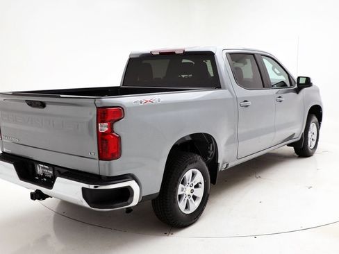 Used 2025 Chevrolet Silverado 1500 LT AWD/4WD image 8