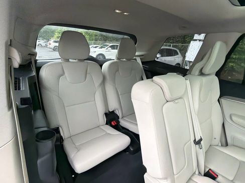 Used 2025 Volvo XC90 B5 Plus w/ Protection Package Premier AWD/4WD image 23