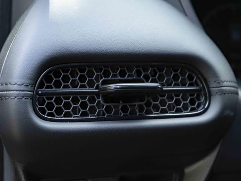 Used 2026 Honda HR-V LX image 38