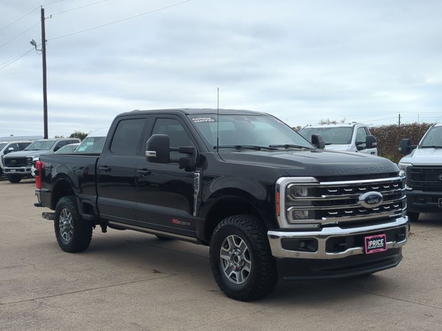 Used 2023 Ford F250 Lariat w/ Lariat Ultimate Package AWD/4WD image 3