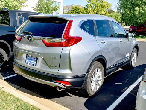 Used 2019 Honda CR-V Touring image 5