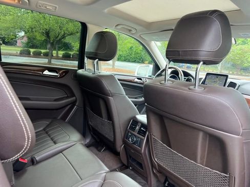 Used 2018 Mercedes-Benz GLS 450 4MATIC image 18