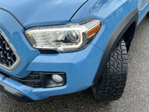 Used 2019 Toyota Tacoma TRD Off-Road image 3