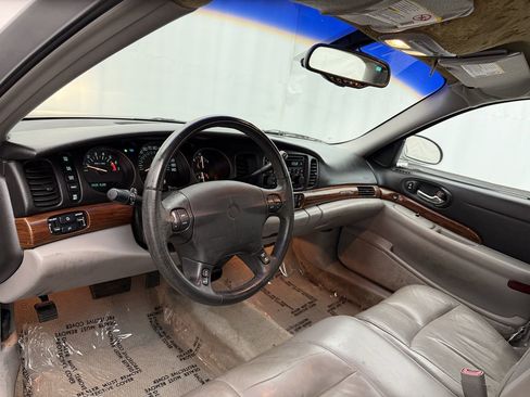 Used 2005 Buick Le Sabre Custom w/ Leather and Sound Group image 6