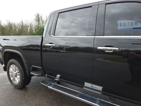 Used 2021 Chevrolet Silverado 2500 High Country w/ Z71 Off-Road Package image 43