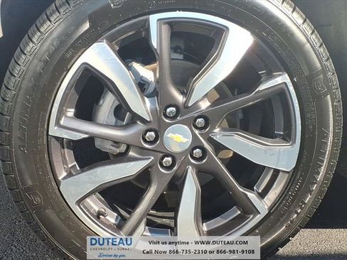 Used 2022 Chevrolet Equinox Premier image 3