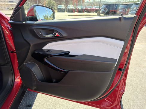 New 2026 Chevrolet Trax LT w/ Sunroof Package image 14