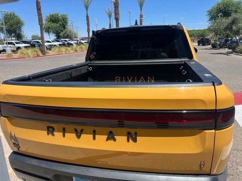 Used 2022 Rivian R1T Adventure AWD/4WD image 7