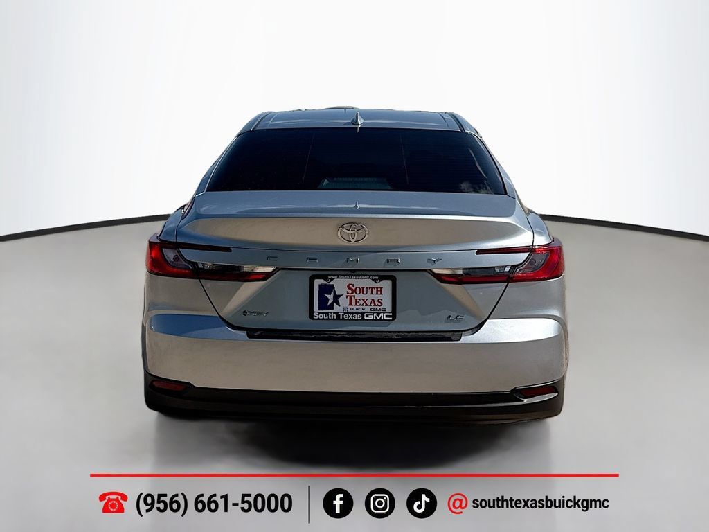 Used 2025 Toyota Camry LE w/ Convenience Package FWD image 7