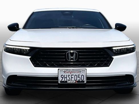 Used 2023 Honda Accord Sport image 3