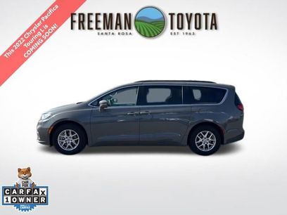 Used 2022 Chrysler Pacifica Touring-L